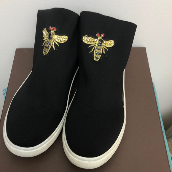 Joli Black Slip On Stretch Booties Embroidered Beaded Bees Shoes Size 3 - Picture 3 of 6
